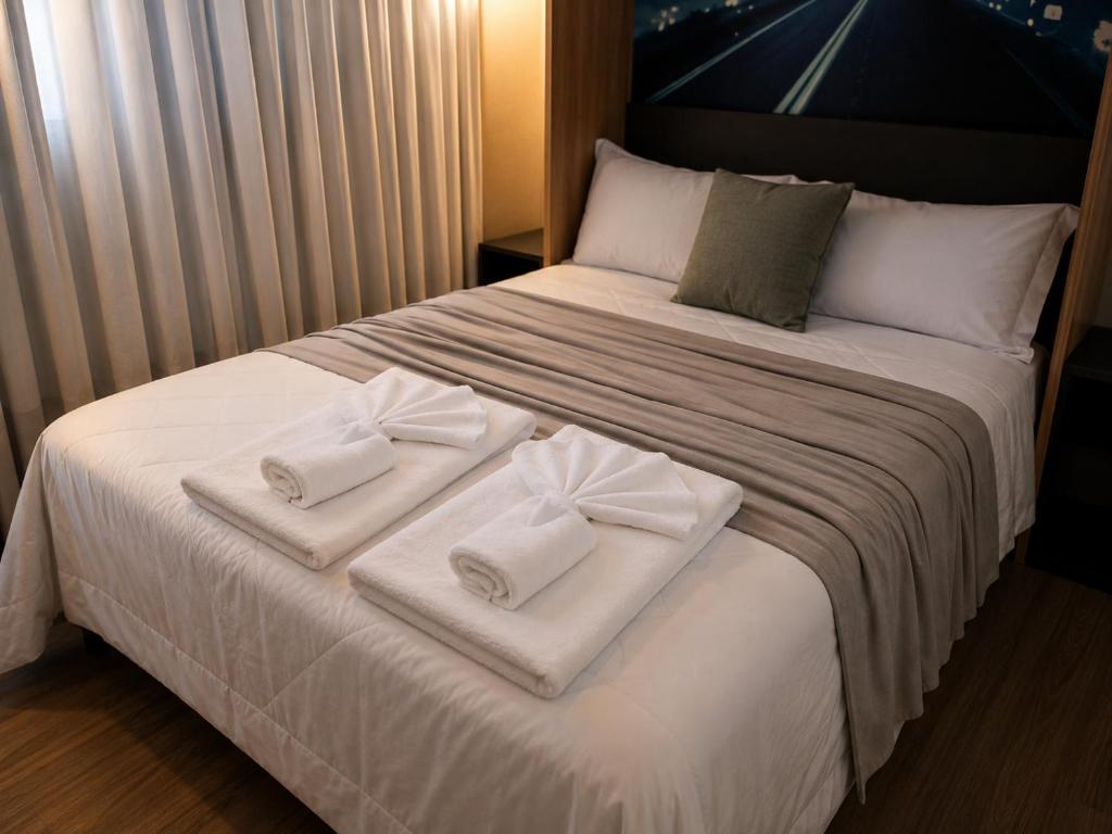 Quarto — Lapidare Flat Alpha Stay